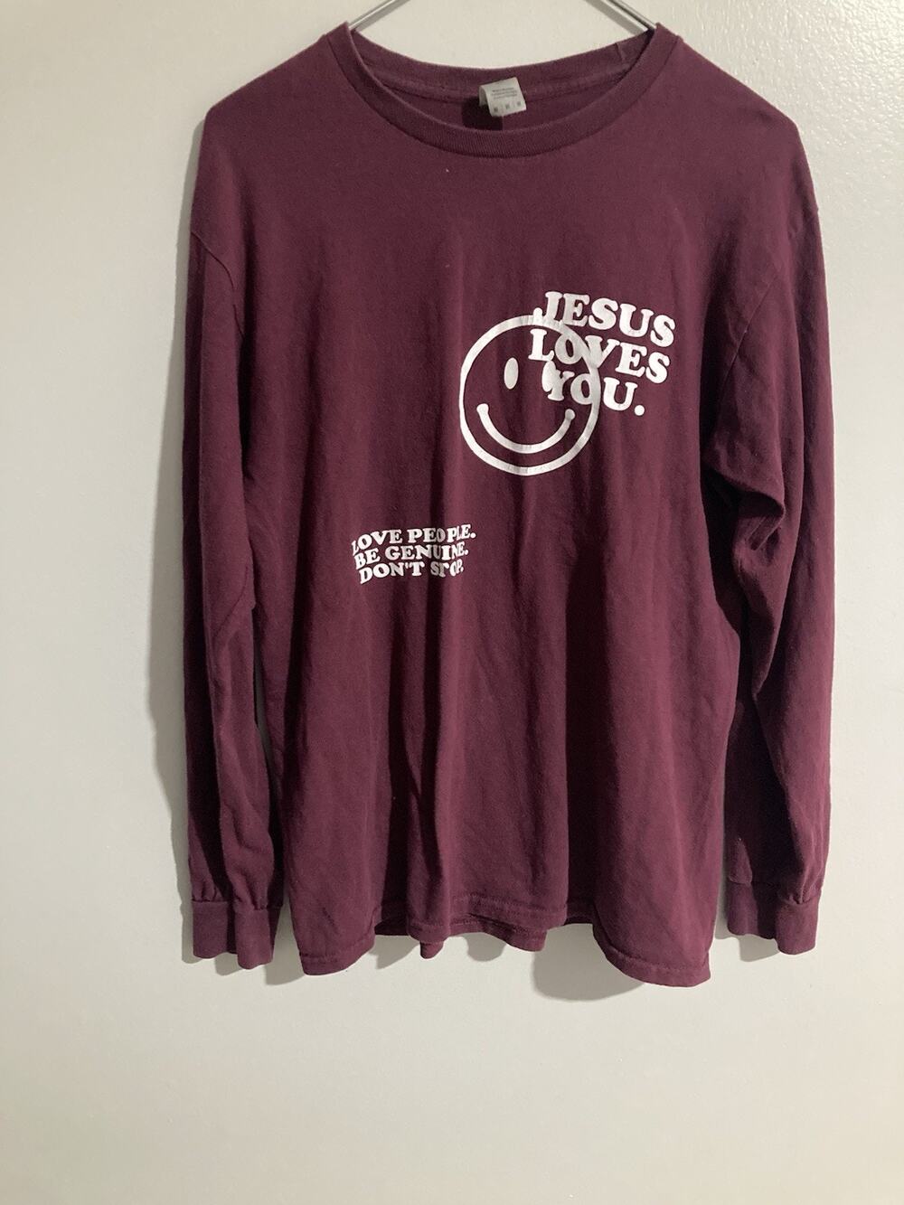 Jesus Loves You Graphic T-Shirt Size Medium Smiley Face Christian 100% Cotton